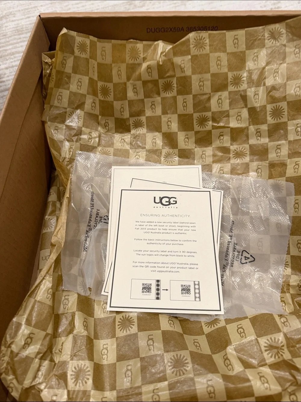 UGG Women's Short Bow Boot in Plum - Picture 9 of 10